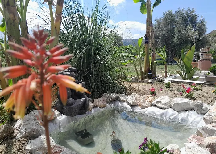 Casa Terra, Kremasti Rhodes With A View Of Nature Hébergement de vacances *